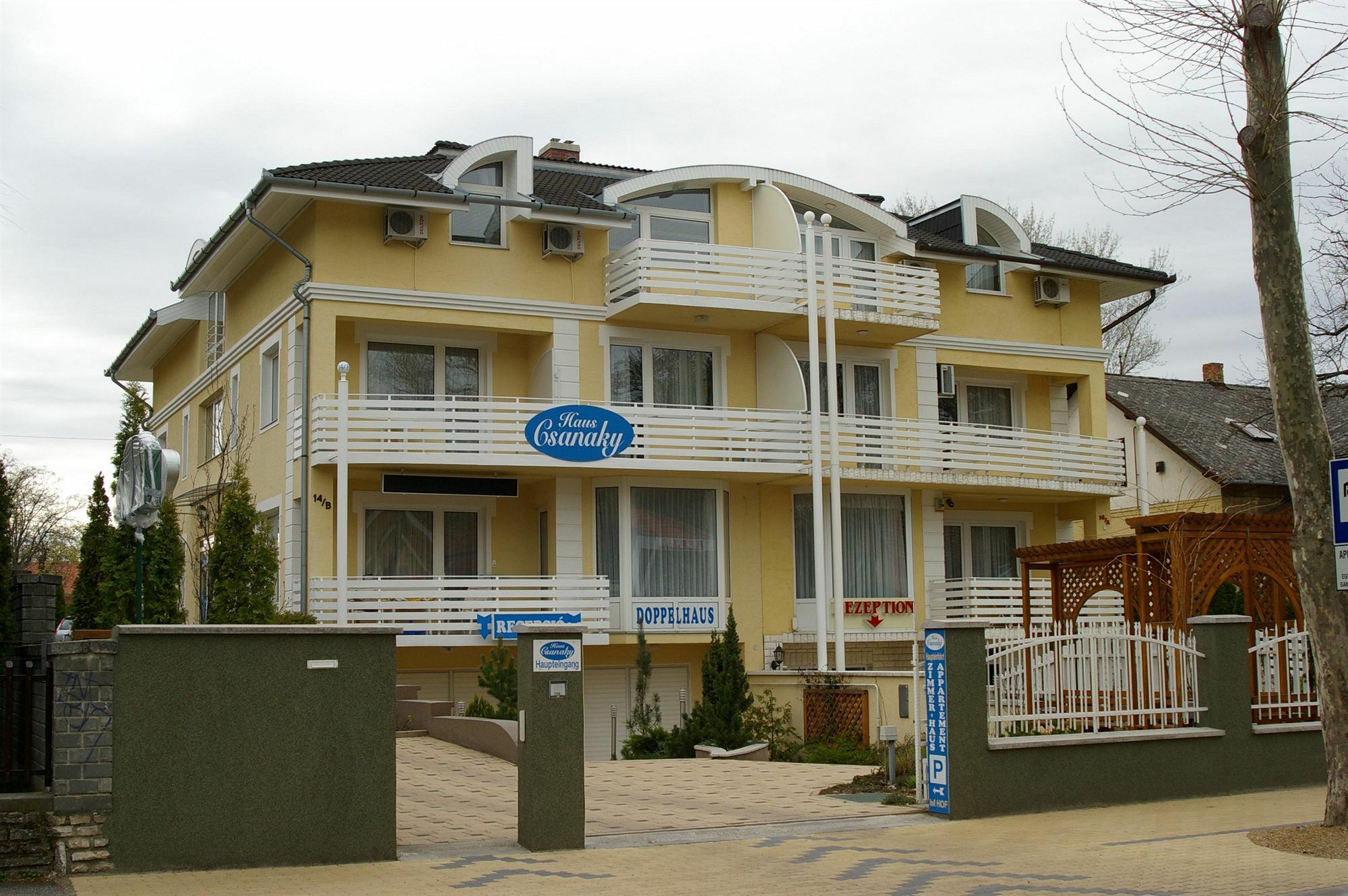 Arizona Apartman Siófok Esterno foto